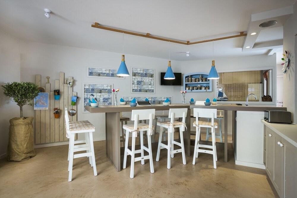 Niko Studios * Lassi (Kefalonia)